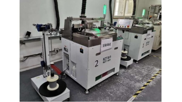 RZT-501全自动剥皮沾锡机已出货并正式投入生产